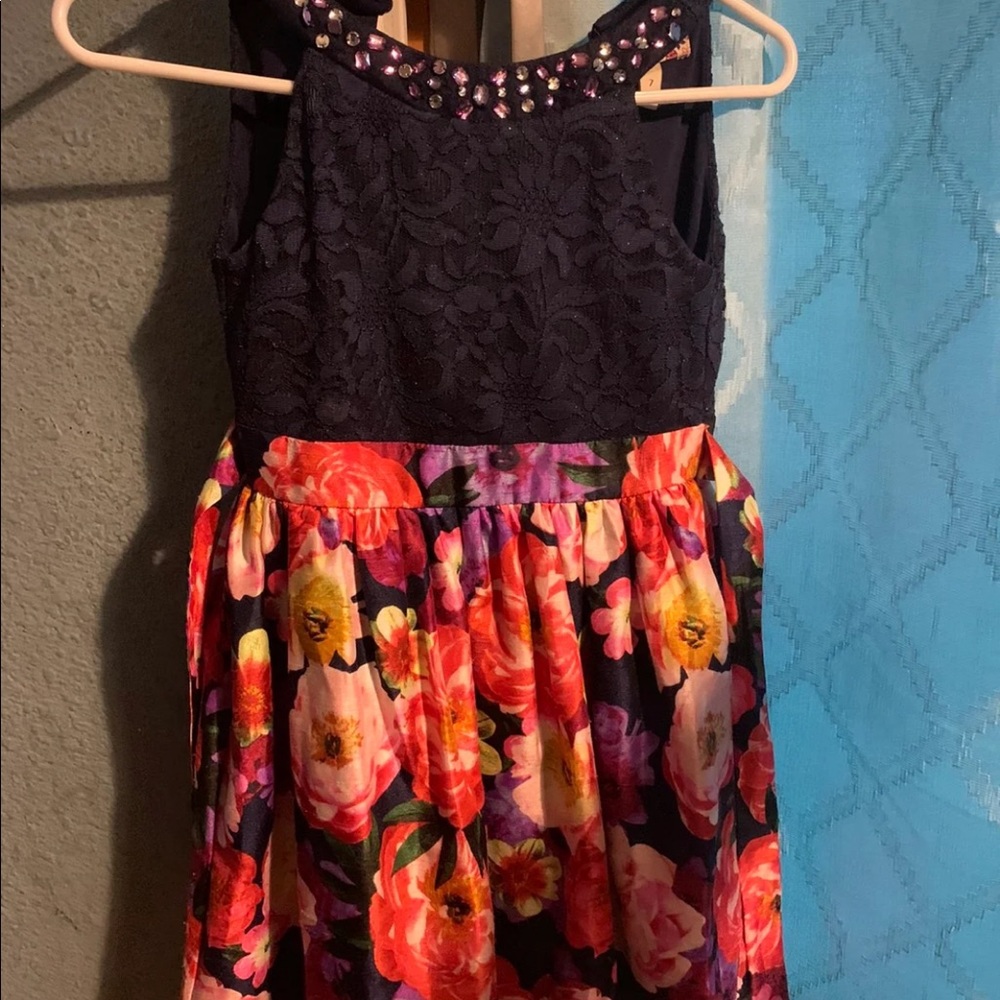 Girls dress